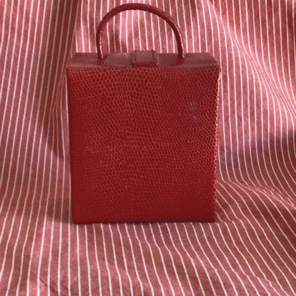 Jewelry travel case, red faux leather - Picture 2 of 6